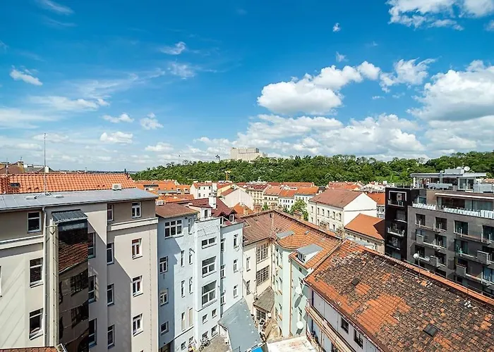 Apartment Bright 2 Bed With Big Terrace By Tram *