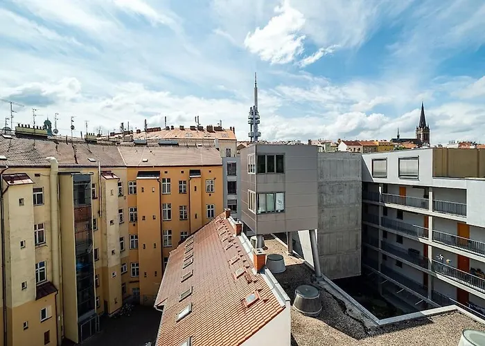 Bright 2 Bed With Big Terrace By Tram Appartement